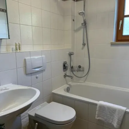Apartment Auszeit Am Breitenbach - Ruhig Gelegen, Schoene Sonnenterrasse *